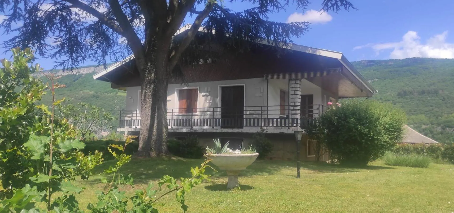 بيت للعطل فيلا Charming House With Great Views Brison-Saint-Innocent