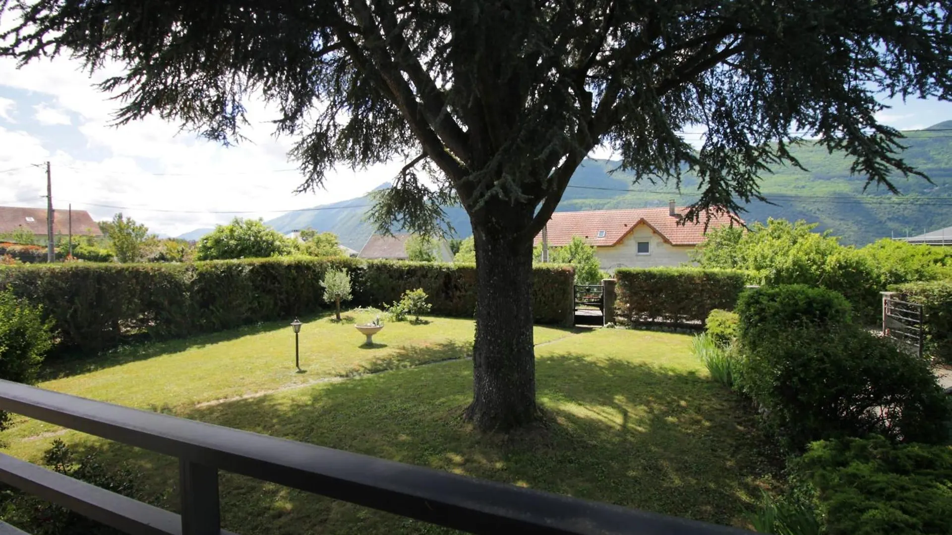 بيت للعطل فيلا Charming House With Great Views Brison-Saint-Innocent